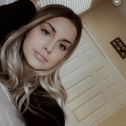 Profile picture of stylist